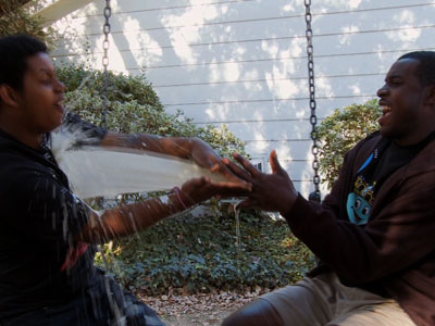 Watch Free Online Video Loiter Squad - Hand Trick
