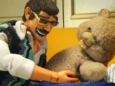 Watch Free Online Video Robot Chicken - Massage Chair