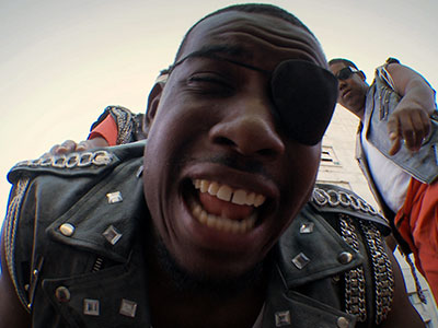 Promos: Loiter Squad: Don't Close My Cell
