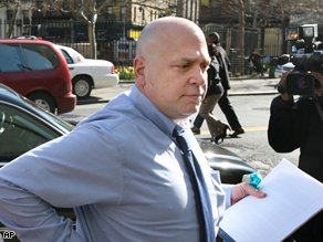 Samuel Israel arrives at the U.S. Courthouse in New York, April 14, 2008. He has been missing since Monday and is suspected of faking a suicide.