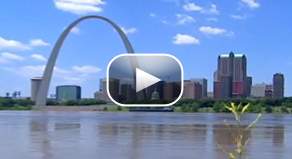 Drew Griffin reports on the threat to East St. Louis, Ill., posed by the floodwaters of the mighty Mississippi.