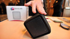 The Q2 Cube Internet radio tries to innovate in terms of how users interact with it. It's the first dial-free radio.