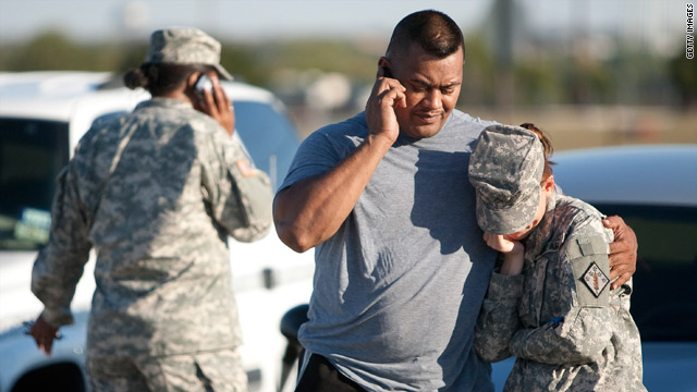 t1larg.fort.hood.callers.gi.jpg