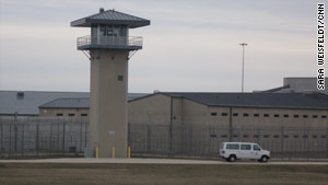 Thomson Correctional Center, about 150 miles west of Chicago, is the top contender to house Gitmo detainees.