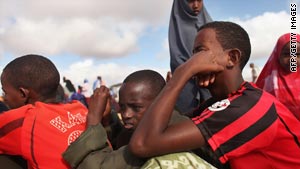 Somali military recruiters are enlisting men from Kenya's Dadaab camps say Human Rights Watch.