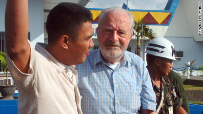 Irish priest kidnapped in Philippines freed