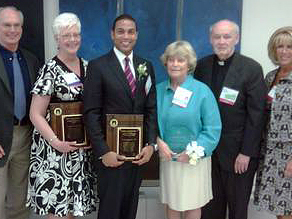 Don Lemon receives Alumni Distinguished Acheivement Award from Brooklyn College.