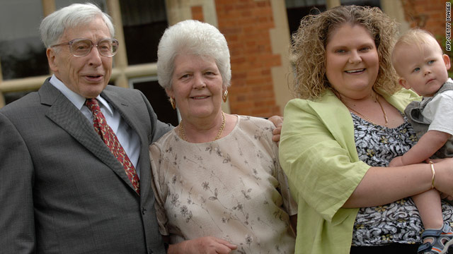 Robert G. Edwards with the first IVF baby Louise Brown (far right) and her mother and son ahead of her 30th birthday  in 2008.