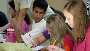 TIP students stay focused in a tropical medicine and ethnobiology class this summer.