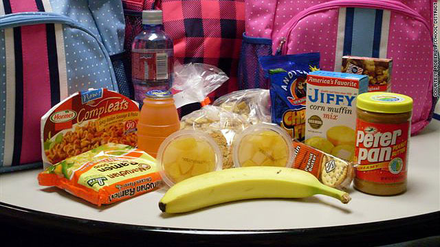 Food is placed in backpacks in Moberly, Missouri so needy students can take charity without attracting attention.