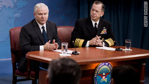 Defense Secretary Robert Gates, left, and Joint Chiefs Chairman Mike Mullen hold a briefing Friday.