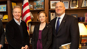 Aimee Sherrod and Paul Rieckhoff, right, met with Rep. Chris Van Hollen on Tuesday.