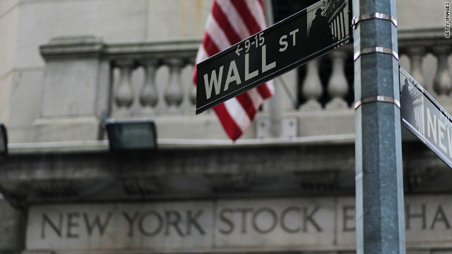 Barack Obama claims that Wall Street needs new regulations to prevent a repeat of the financial crisis.