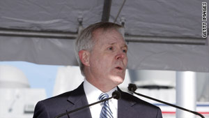 Navy Secretary Ray Mabus has been appointed by President Obama to create a plan to help Gulf restoration efforts.