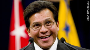 Former U.S. Attorney General Alberto Gonzales will not be charged in the firing of 9 U.S. attorneys.