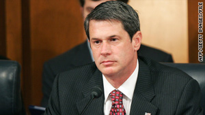 Louisiana GOP Sen. David Vitter is expected to easily overcome a primary challenge Saturday.