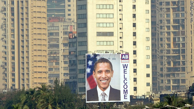 A huge billboard welcomes President Obama to Mumbai, India.