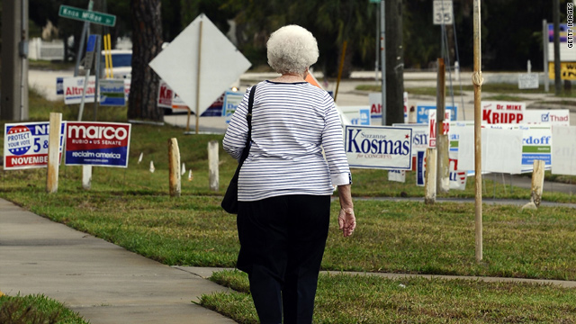 A voter walks to a polling station in Titusville, Florida, on November 2.