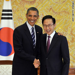 t1main.obama.lee.afp.gi.jpg