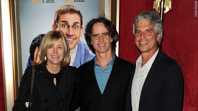 Director Jay Roach stands between producers Laurie MacDonald and Walter F. Parkes at the New York premiere of "Dinner For Schmucks."