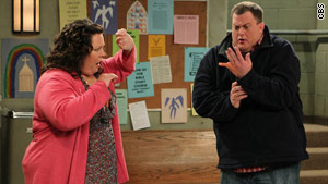 Melissa McCarthy and Billy Gardell fall in love in "Mike & Molly."