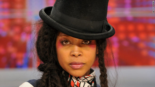 Badu gets fine, probation for nude stroll