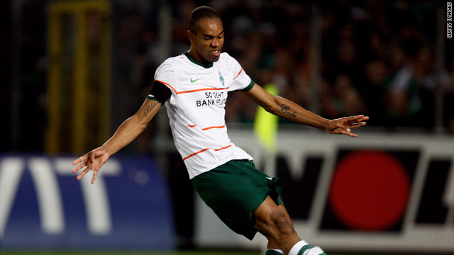 Brazilian Naldo scored Werder Bremen's opener in their German Cup victory over Hoffenheim.