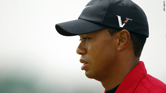 Tiger Woods was donned in his favorite red but could make no impression in the final round.