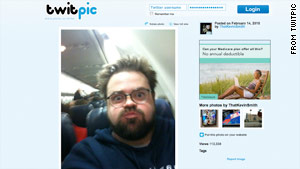 Kevin Smith posted this picture of himself puffing out his cheeks on a Southwest Airlines flight.