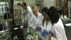 At the Massachusetts Institute of Technology, work is being done on a revolutionary liquid battery.