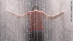 When temperatures reach into the 90s, a cool shower can offer more help than a fan, a beat-the-heat website says.