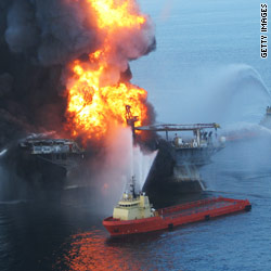 BP blames oil rig blast on 'multiple teams'