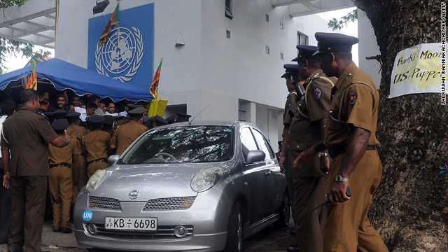 Protesters Lay Siege To Un Compound In Sri Lanka 