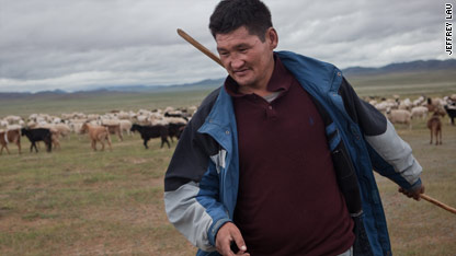 Mongolian herders eye life in cities