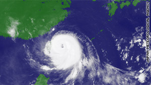 Typhoon Fanapi is scheduled to make landfall in eastern Taiwan early Sunday, Xinhua reports.