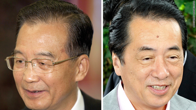 Chinese Premier Wen Jiabao, left, and Japanese Prime Minister Naoto Kan