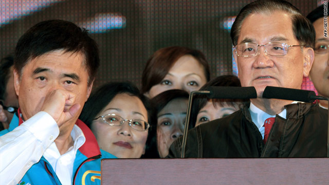 Former Taiwan Vice President Lien Chan speaks after hearing that his son has been shot at a rally Friday, November 26, 2010.