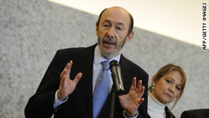 Interior Minister Alfredo Perez Rubalcaba issued a public warning about a potential ETA attack in December.