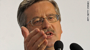 Parliament Speaker and acting President Bronislaw Komorowski addresses supporters Sunday.