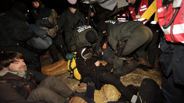 t1larg.protest.afp.gi.jpg