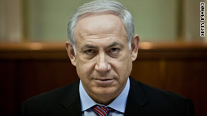 Prime Minister Benjamin Netanyahu says Israeli policy is not to<br />
keep aid from reaching Gaza.