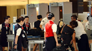 The TSA says the case "should not reflect negatively on the approximately 50,000 TSA officers across the country."