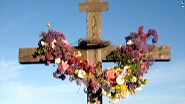 California town calls in FBI to help investigate cross-burning