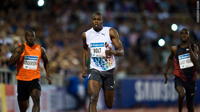 Usain Bolt (center) proved a class apart as he eased to victory in the 200m at Stockholm.