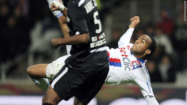 Jimmy Briand capped Lyon's comfortable victory over Nancy with a stunning late overhead kick.