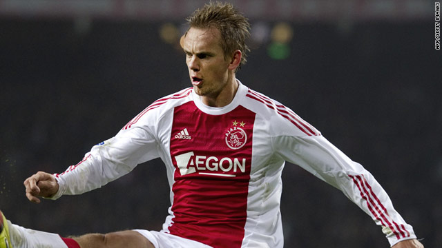 Siem de Jong scored twice against his brother Luuk's team Twente as both finished the season with 12 league goals.