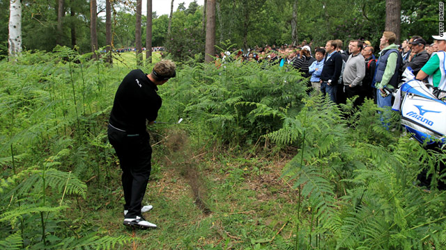 matteo manassero dresses. behind Matteo Manassero