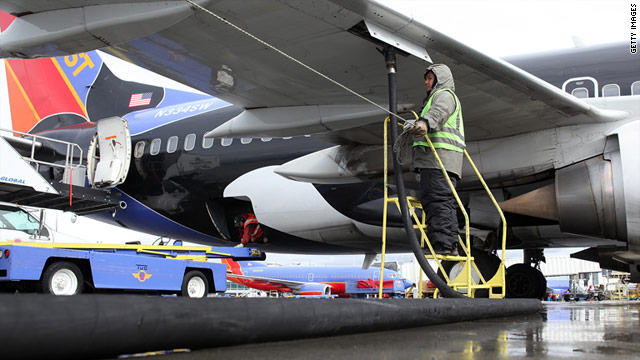 Fuel hedging no guarantee for airlines