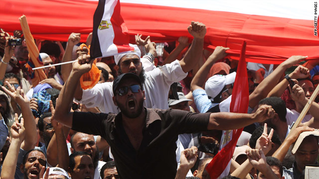 Egyptian Salafists rally in Cairo on July 29, 2011. They are in conflict with the more radical group, Takfir-wal Higra.  