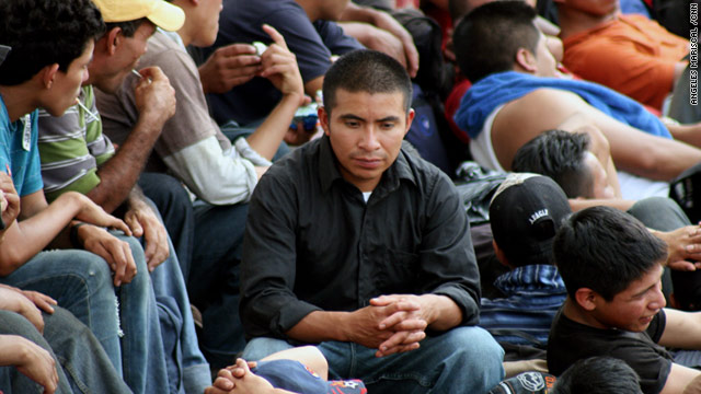 Despite Danger Central Americans Migrate Through Mexico 0458